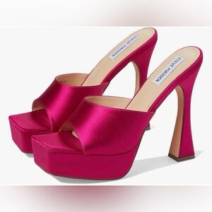 Steve Madden Y2K Vineyard Platform Squaretoe Heels